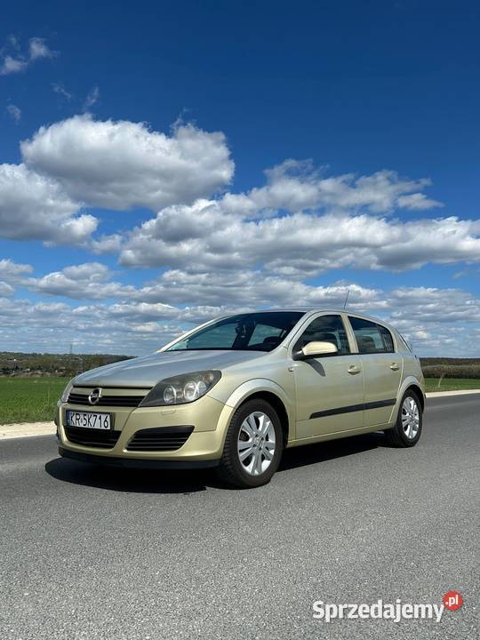 Opel Astra H 2005 4/5 Ogrodzieniec