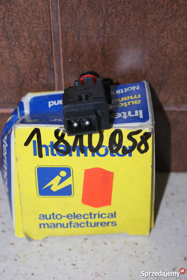 Włącznik świateł hamulca BMW 3 E30 3 E36 5 E28 5 Białobrzegi sprzedam