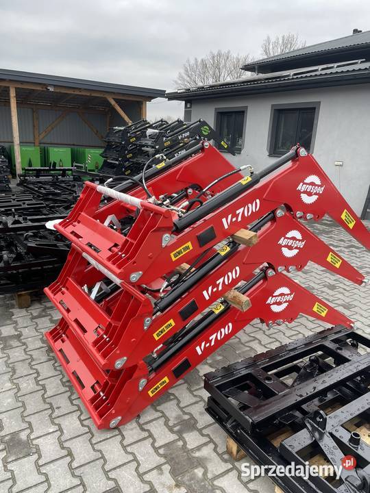 Ładowacz czołowy firmy Agrosped model V700 Ładowacze czołowe