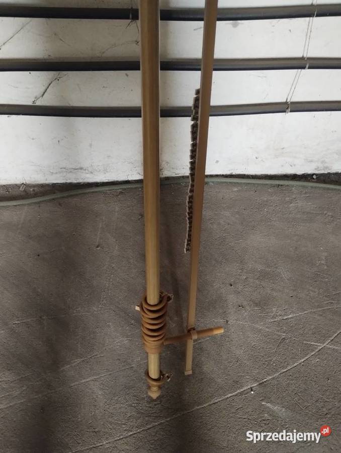 Karnisz na zasłony i firanki