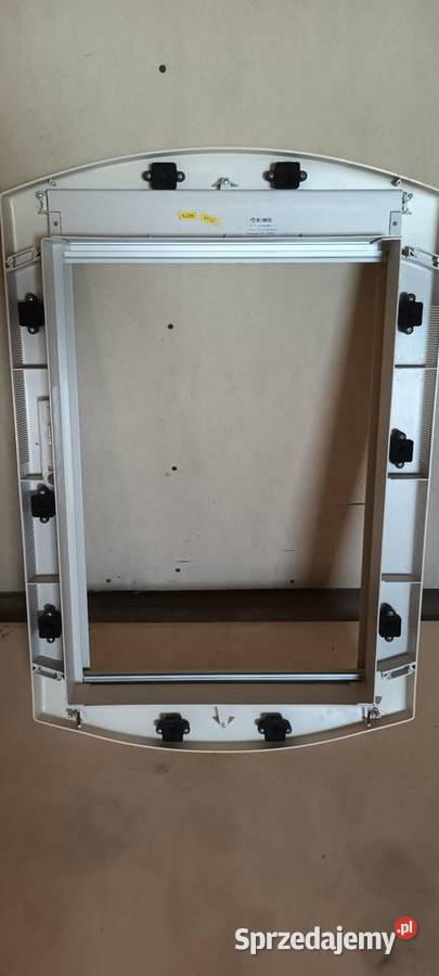 Rama moskitiera z roleta szyberdachu okno Remis Kutno