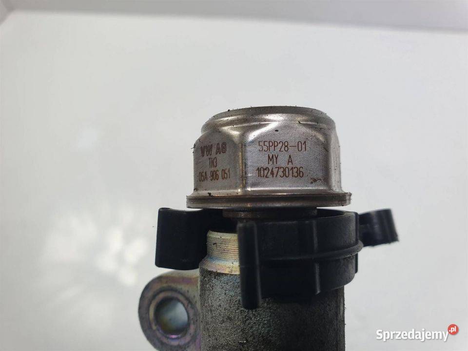 LISTWA WTRYSKOWA AUDI A8 D4 PRZED LIFT 05A906051 osobowe Pozostałe kujawsko-pomorskie Lipno