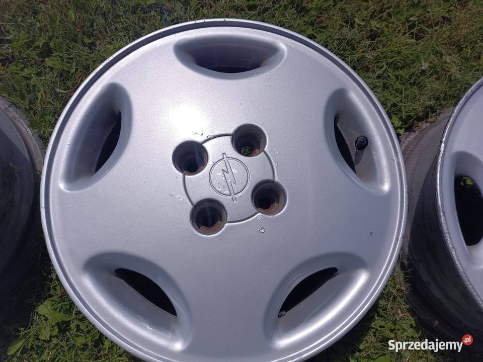 Felgi aluminiowe 4x100 15 Opel Astra GSI Vectra kujawsko-pomorskie Buszkowo