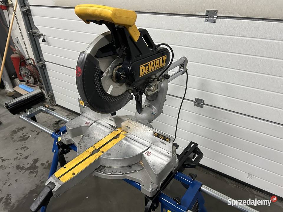 Piłarka piła ukośnica ze stołem DeWalt DW708QS Ostrożne sprzedam