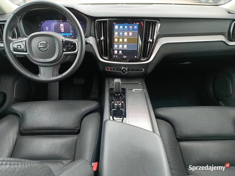 Volvo V60 2023r kamera navi Carplay skóra el