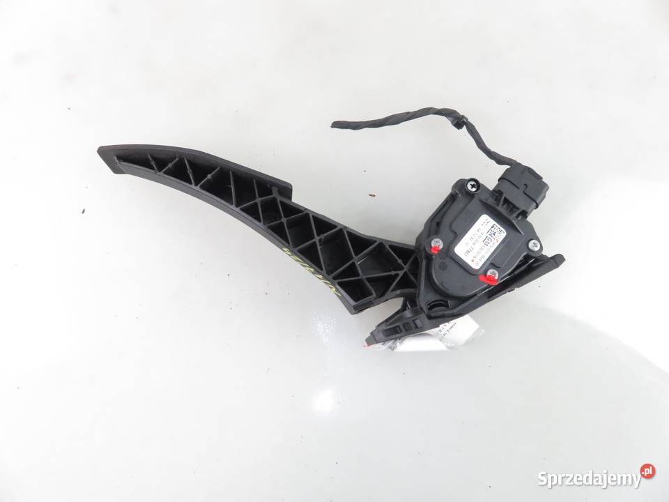 POTENCJOMETR GAZU OPEL ASTRA V K 16 CDTi