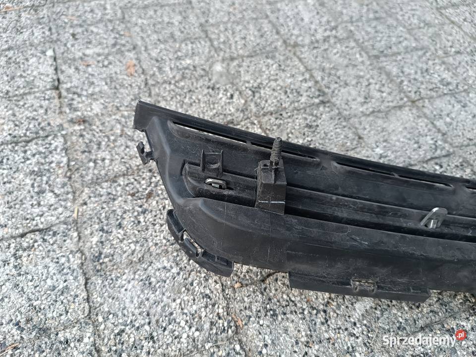 Kuga mk2 przedlift atrapa zderzaka z logo Siedlce