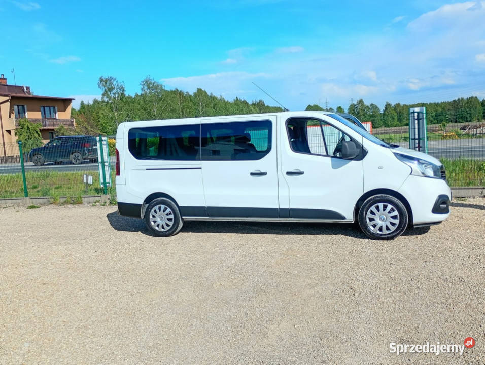 Renault Trafic krajowy longfv vat 23 III 2014 bluetooth Chełm Śląski