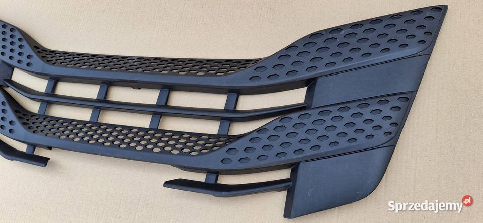 IVECO SWAY S WAY GRILL ATRAPA CHŁODNICY KRATKA Bieleń