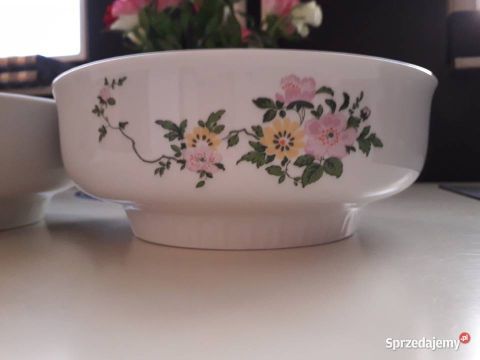 Porcelanowa misasalatera Henneberg Porzellan wielkopolskie Koło