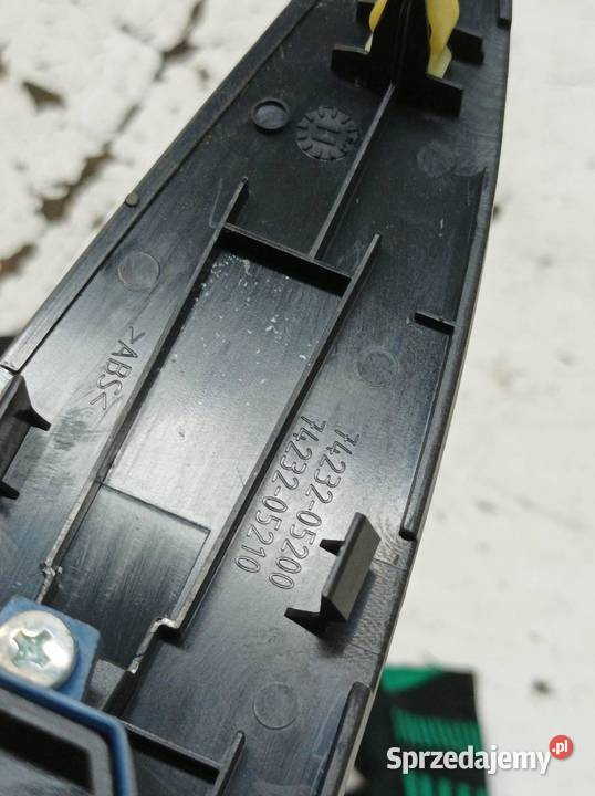 PRZEŁĄCZNIK SZYB LEWY PRAWY PRZÓD KPL T27 Toyota świętokrzyskie sprzedam