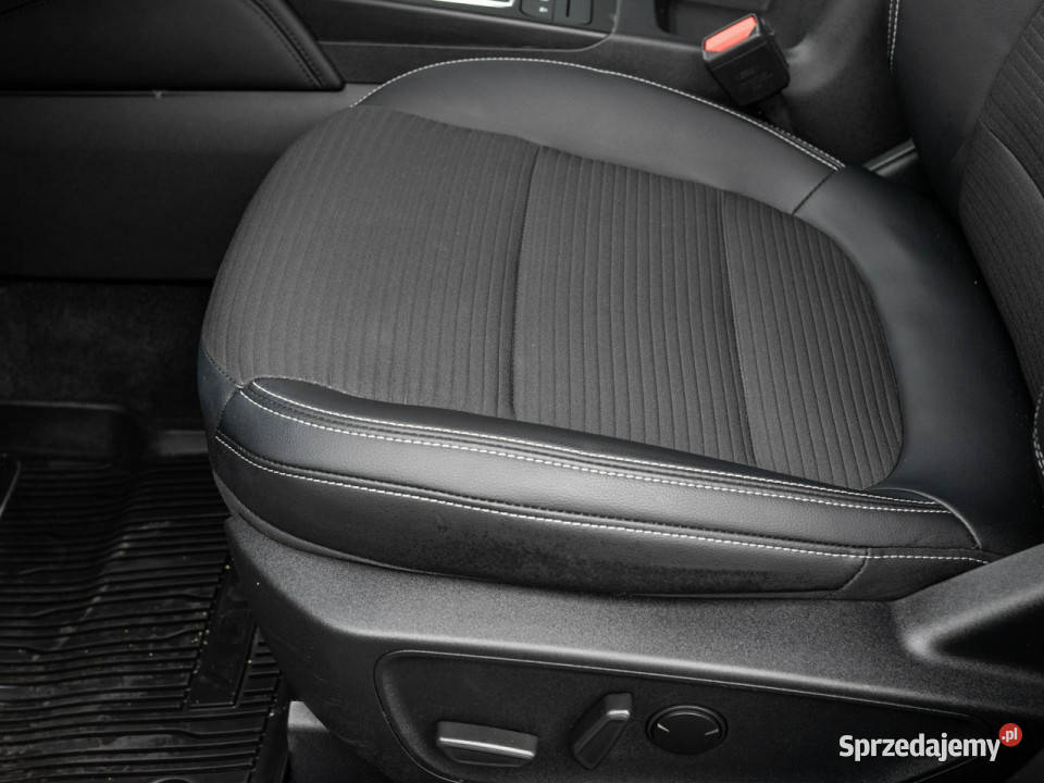 Ford Kuga GD1M17525 FHEV FWD Titanium Podgrzf Pępowo