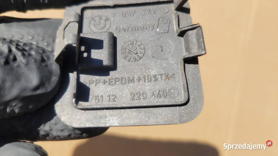 BMW 3 E46 SEDAN ZAŚLEPKA HAKA ZDERZAK TYŁ osobowe Pozostałe Ruda Śląska