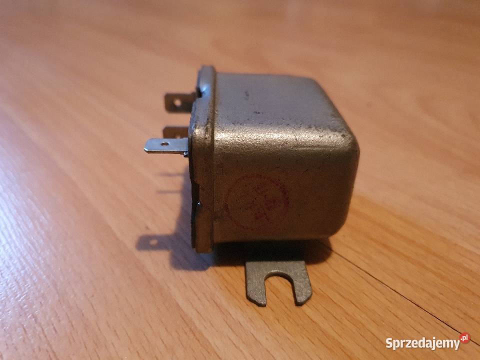 Przekażnik świateł Fiat 125p