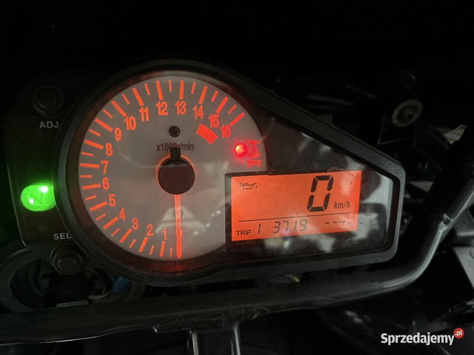 Suzuki Gsx R600 Motocykle, skutery, quady