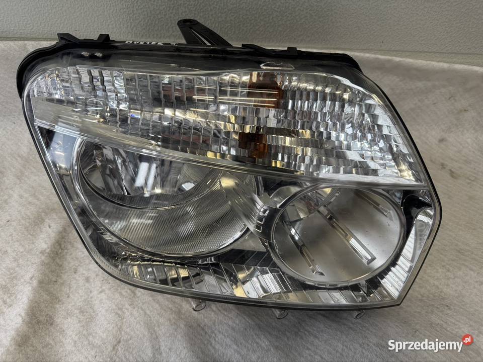 Lampa prawy przód Dacia Duster I 10