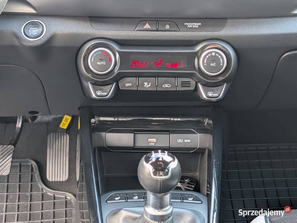 Kia stonic 12b 2021pierrej salon polska full LED Radom sprzedam