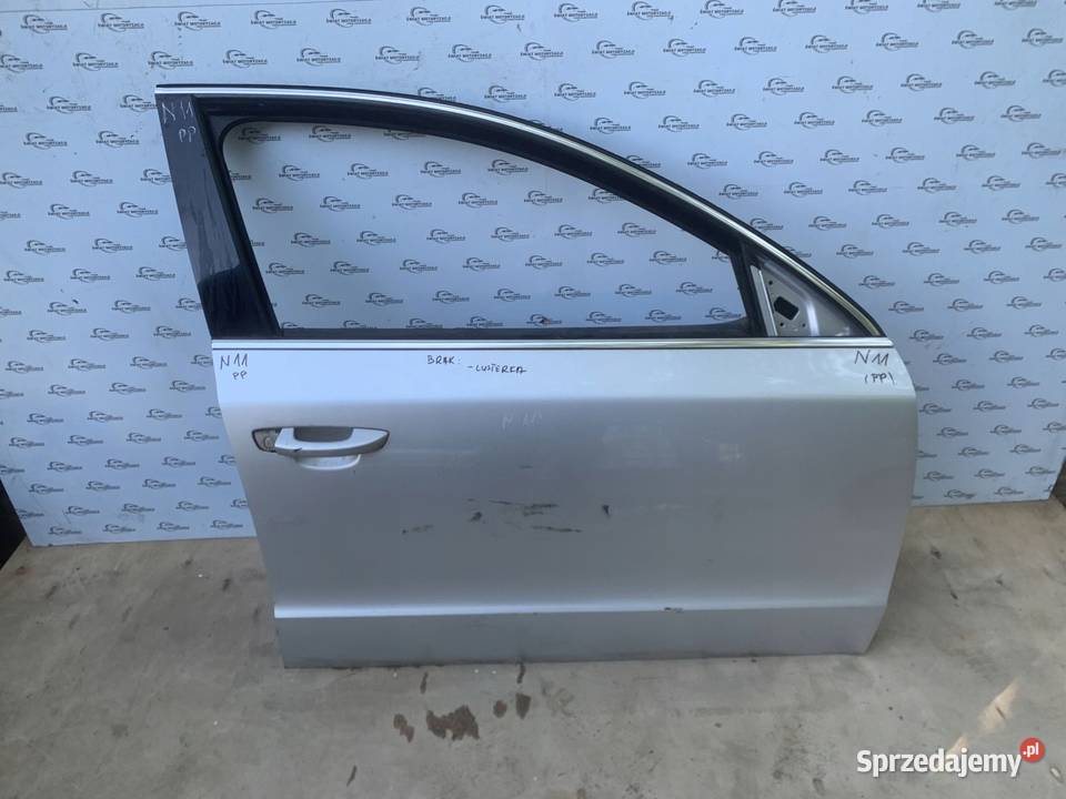 SKODA SUPERB II 10r drzwi prawe przód świętokrzyskie Kielce