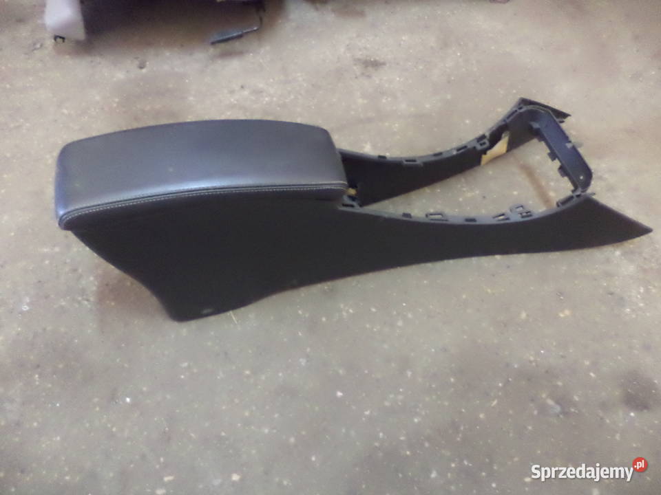 RENAULT LAGUNA II PODLOKIETNIK TUNEL SCHOWEK wielkopolskie Turek