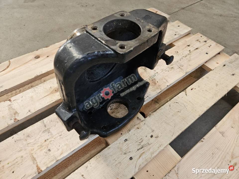 Zwrotnica RH Valtra N111 N121 N141 Byków