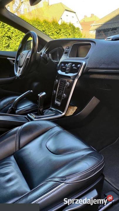 Volvo V40 20 diesel 150 2017r Oszczędny i Bielawa sprzedam