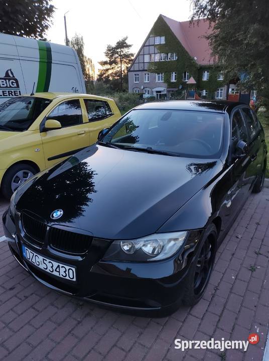BMW E90 20 benzyna 158000km Sieniawka