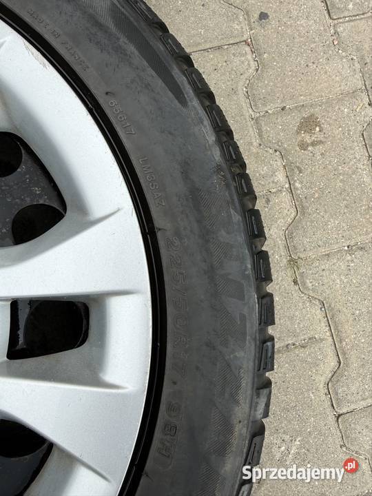 BMW X1 e84 koła felgi z orgynalnymi kołpakami Opony i felgi Warszawa