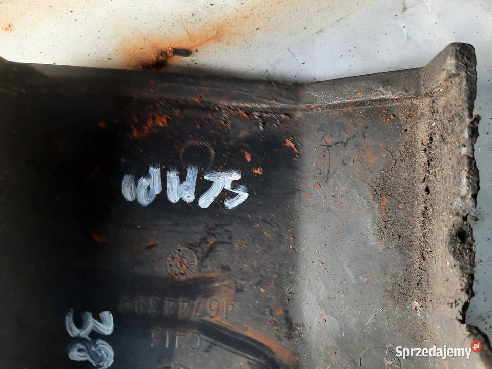 Fiat Panda Seicento 11 46744389 obudowa paska