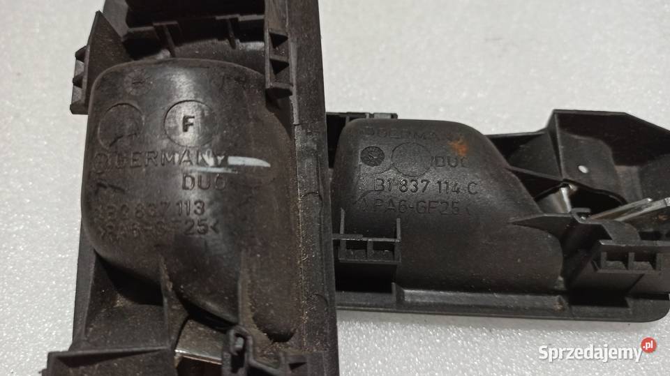 Klamka drzwi przednich Passat B5 Golf LV Prawa