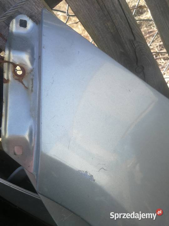 Toyota Yaris 2 2006 błotnik lewy Rok produkcji 2006 Górno