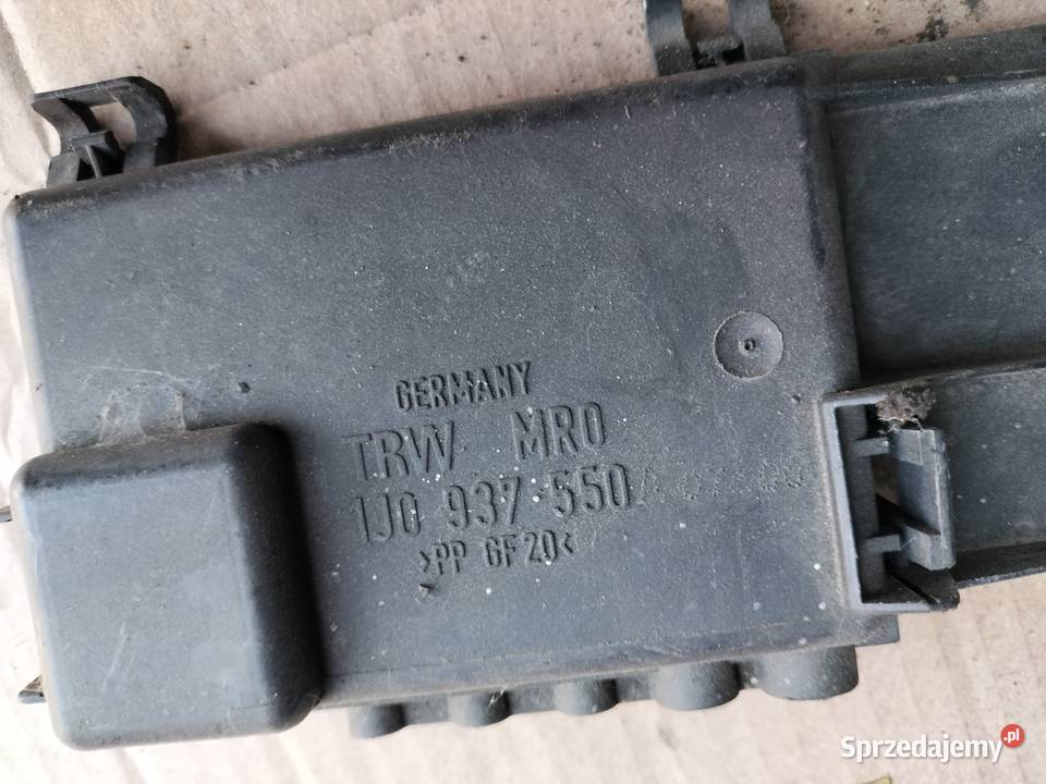AUDI A38L A3 8L 19TDI OSŁONA KLEMY SKRZYNKI Kamień-Kolonia
