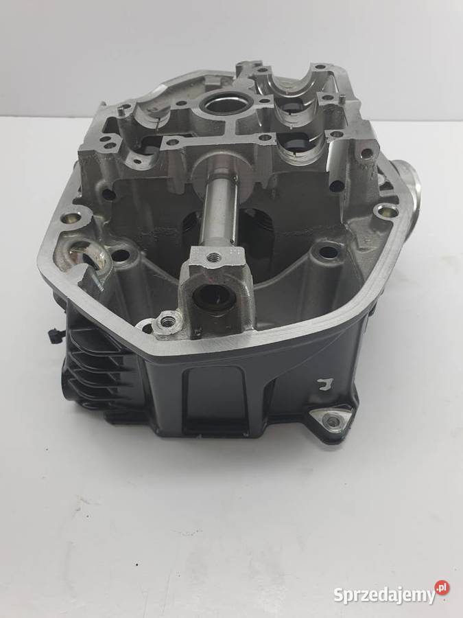 Glowica Lewa Zawory Bmw 1250