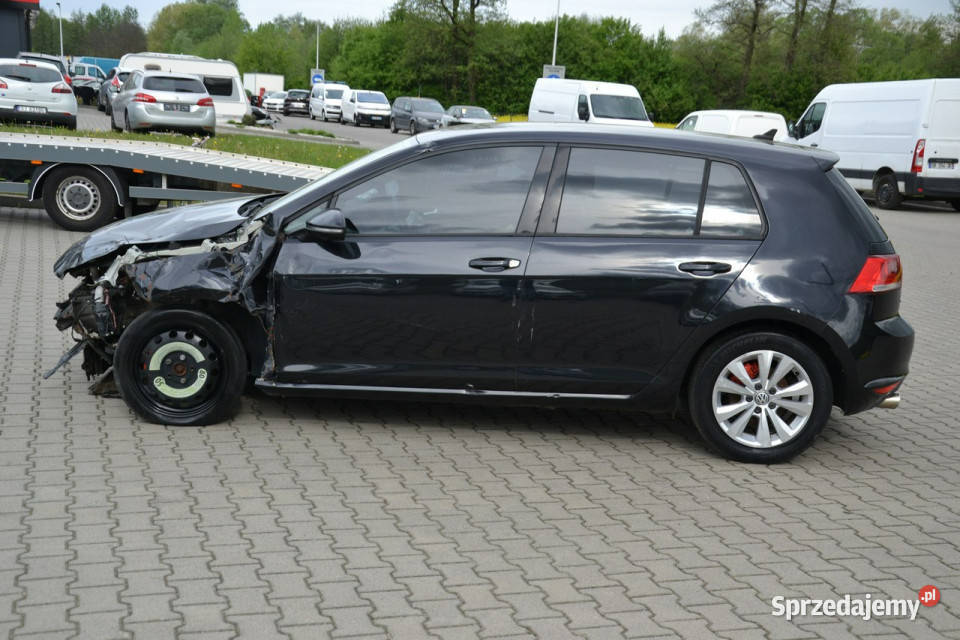 Volkswagen Golf 16 tdi 105 nawigacja niskie Kęty
