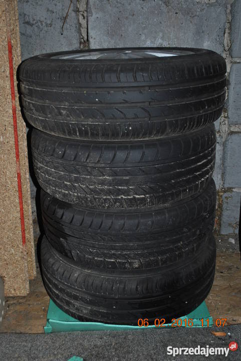 VV Polo 14 benzyna srebrny 2000 Radziechowy