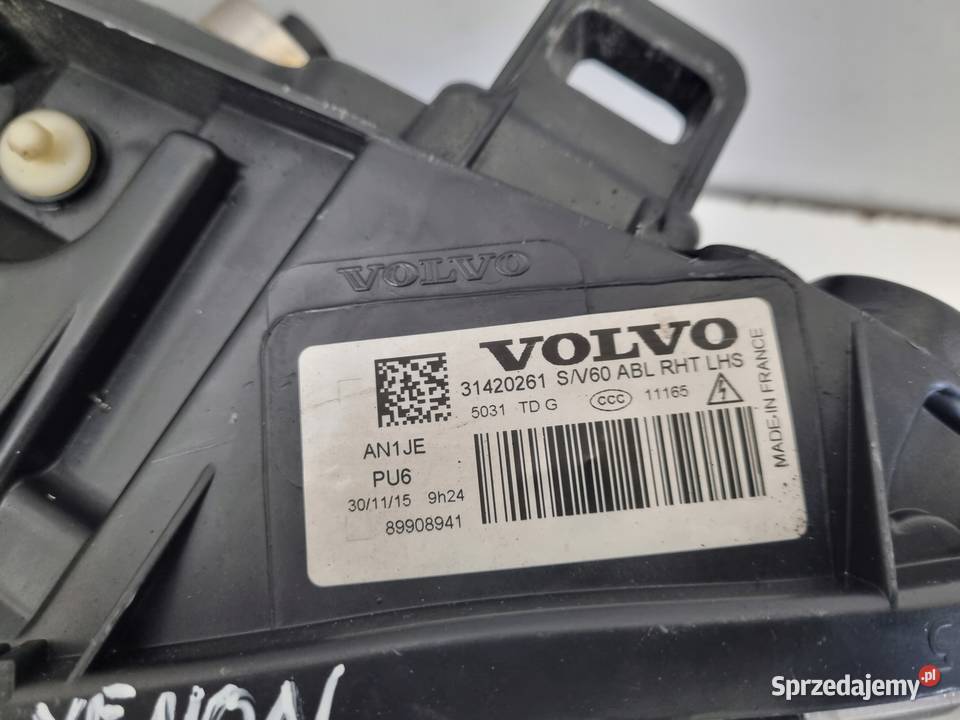 LAMPA LEWA Volvo S60 II V60 LIFT PRZEDNIA lewy Rudka