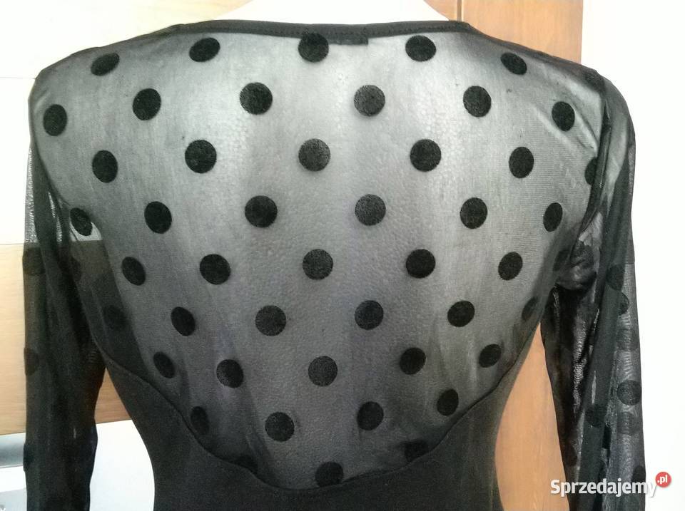 Mała czarna sukienka w kropki grochy retro