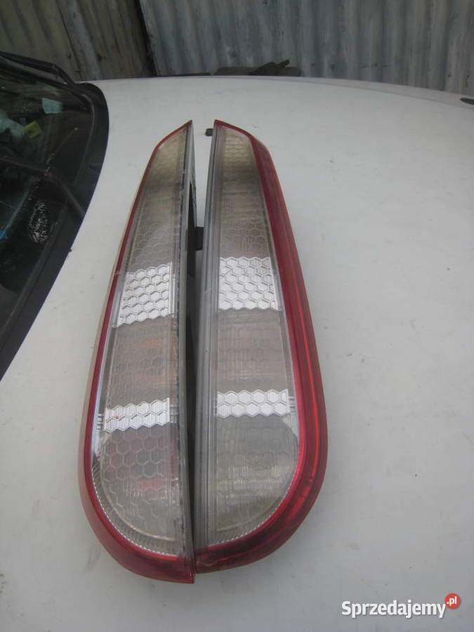 Lampa tylna prawa lewa Ford Focus mk2 kombi lift Oświetlenie