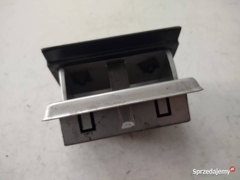 TRABANT POPIELNICZKA NOWA