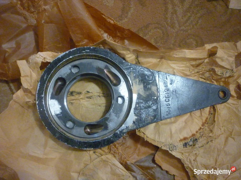 Czołg T34 widełki wysprzęglajęce lewe 34092sb Dębica