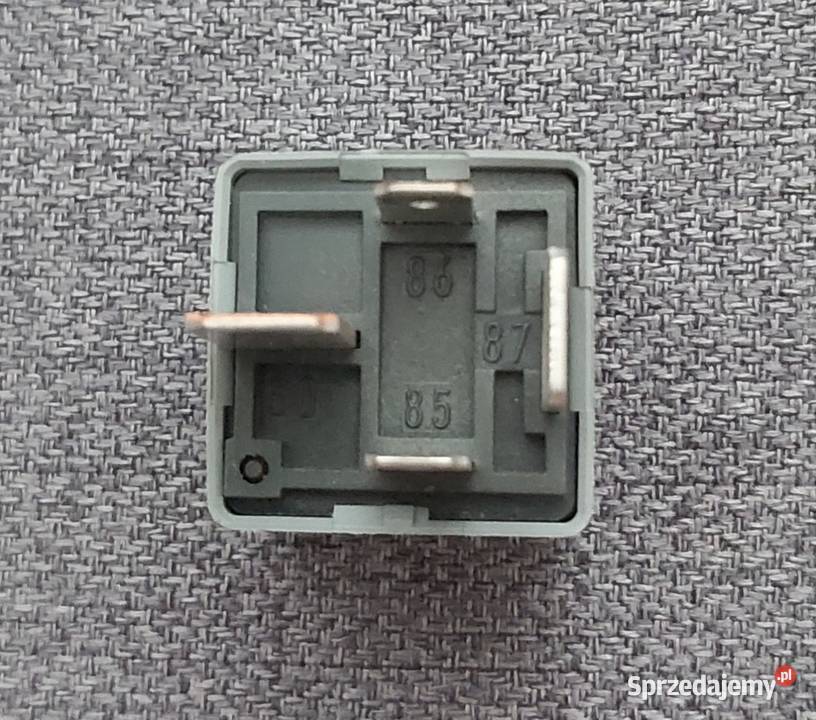 Przekaźnik 370 AUDI SEAT SKODA VW 8D0951253 oryg