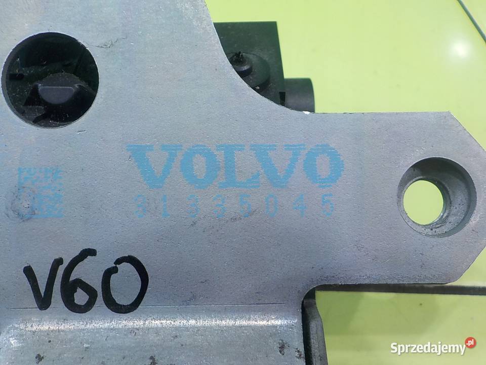 VOLVO V60 LIFT RDESIGN 20 D 14r KOMBI zamek Suków