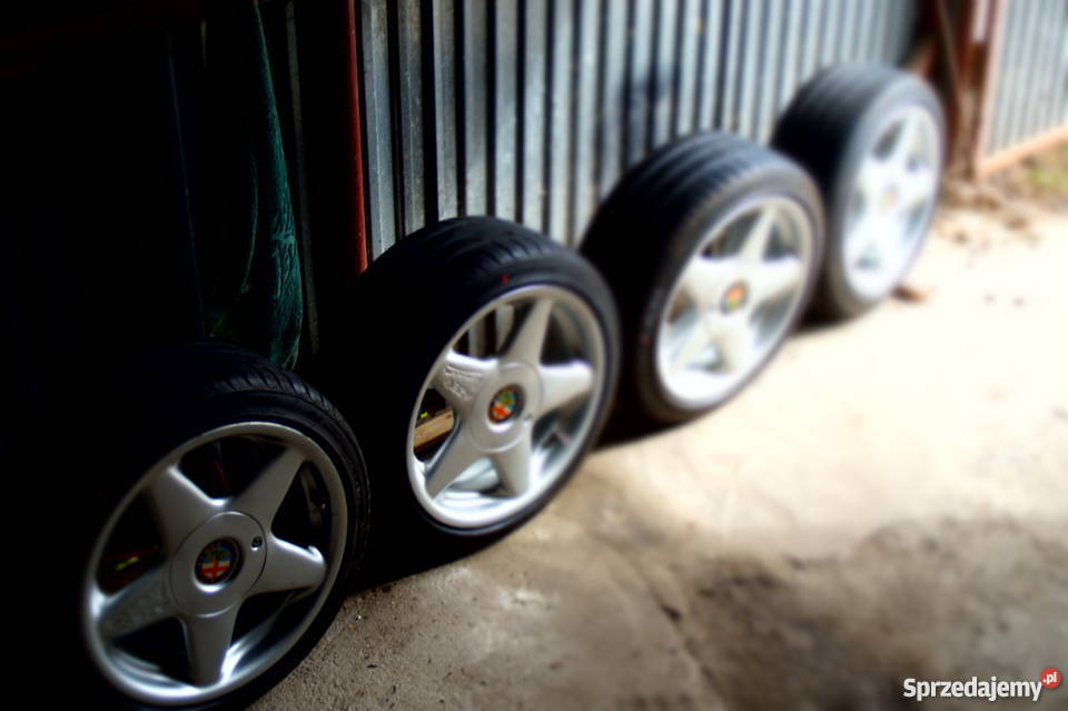 Felgi aluminiowe AZEV z nowymi oponami Sanok