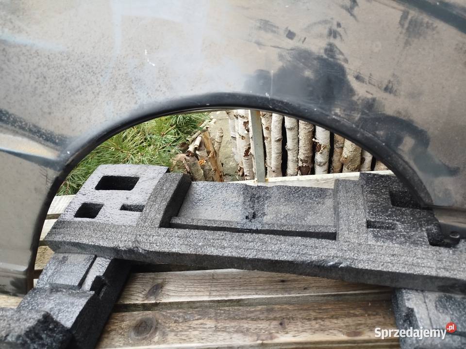 Fiat uno MK1 błotnik prawy przod osobowe Błotniki Ryn