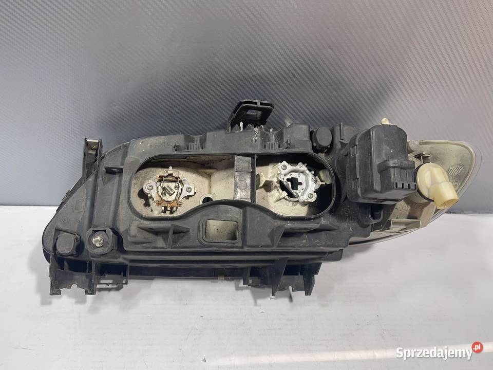 RENAULT MEGANE 1 PRAWA LAMPA PRZÓD Oświetlenie Ostroróg
