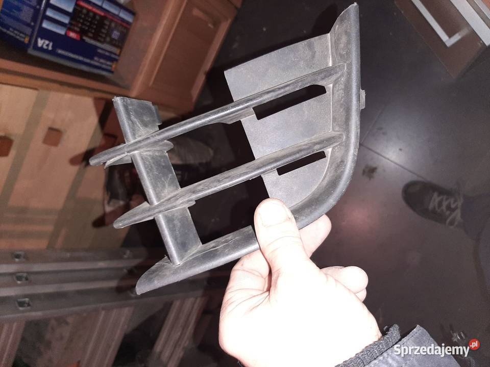 ATRAPA KRATKA ZAŚLEPKA ZDERZAKA VW Różan sprzedam