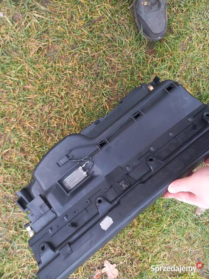 Sprzedam schowek seat leon 1 Leon Kranów