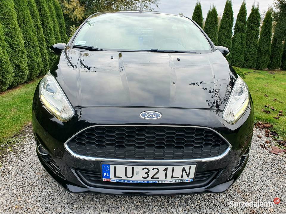 Ford fiesta mk7 lift 10 benzyna Fiesta Cyców sprzedam