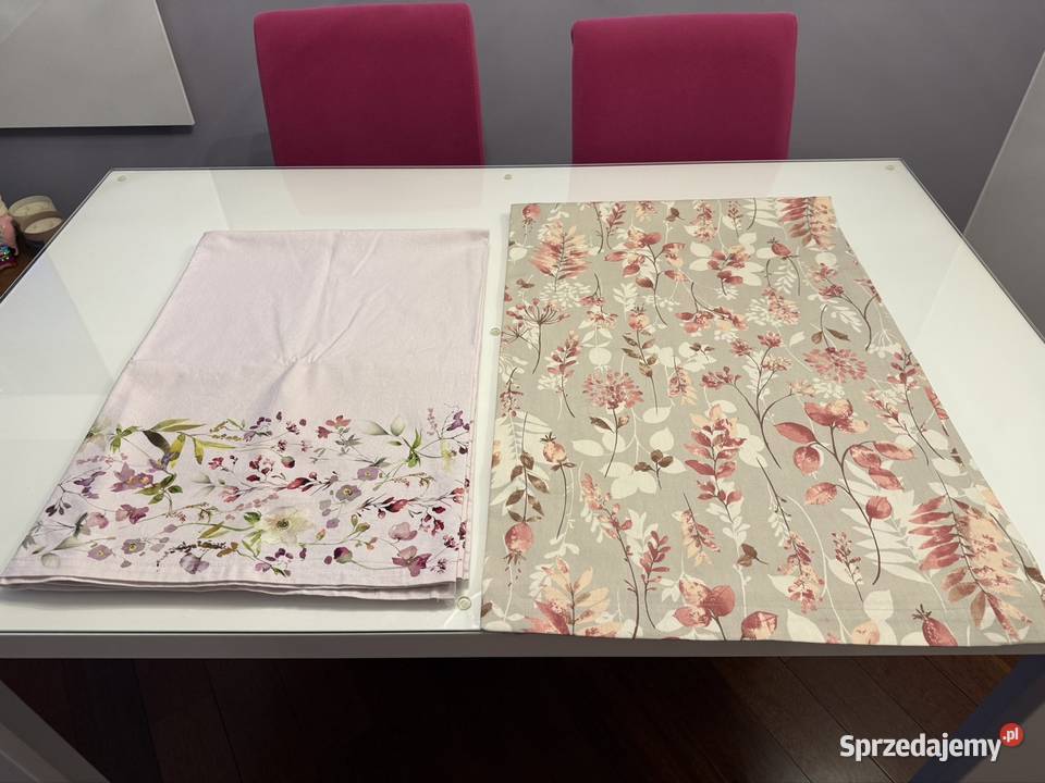 Stół do jadalni z krzesłami