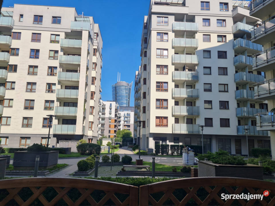 Kawalerka z balkonem metra Rondo Daszyńskiego