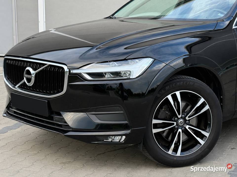 Volvo XC60 D4 AWD Momentum Kamera ACC LED 19